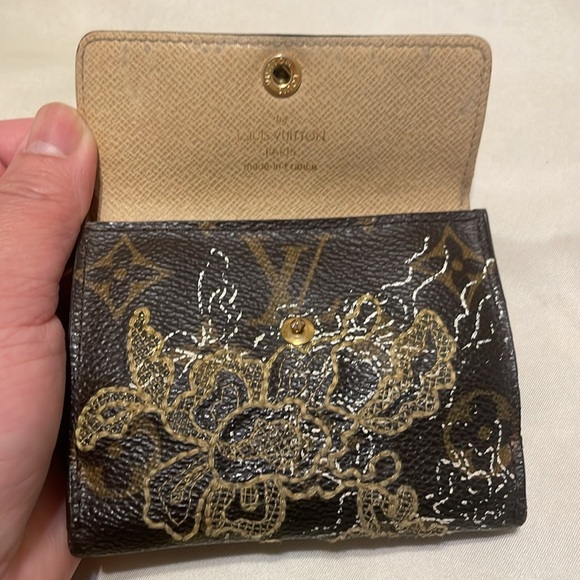 Louis Vuitton Compact Wallet - Picture 5 of 9